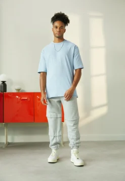 YOURTURN UNISEX - T-Shirt Basic - Blue -Trendgeschäft Für Modische Damenbekleidung 0702c3fd65734eb39e9c46ae462ae9f5