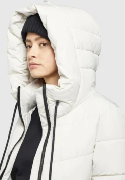 Khujo KLAYD - Wintermantel - Weiß -Trendgeschäft Für Modische Damenbekleidung 0b93a41cd65d45f09fee28303df2aadb