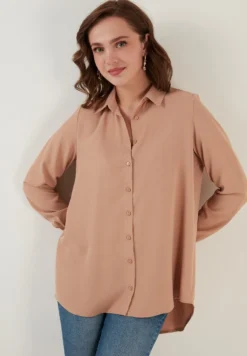 LELA Hemdbluse - Mink 9 LELA Hemdbluse - Mink -Trendgeschäft Für Modische Damenbekleidung 15b1c36498ce420d8003777625e8e147