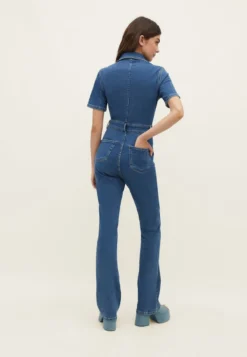 Stradivarius Jumpsuit - Dark Blue Denim 8 Stradivarius Jumpsuit - Dark Blue Denim -Trendgeschäft Für Modische Damenbekleidung 1ef646f3ddcc46cfafd3cc8640b0de2e