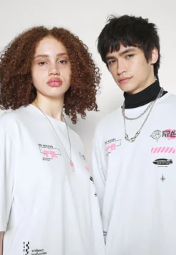 YOURTURN UNISEX - T-Shirt Print - White -Trendgeschäft Für Modische Damenbekleidung 23737f21e2cc4634a64af3dbba5b24b1