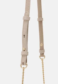 Anna Field LEATHER - Clutch - Taupe 9 Anna Field LEATHER - Clutch - Taupe -Trendgeschäft Für Modische Damenbekleidung 3f97a3c2018344e5aad851c86ec40539