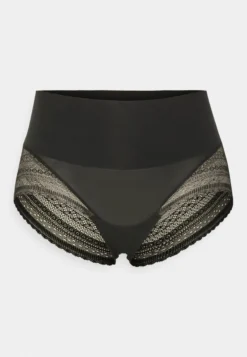 Spanx UNDIE-TECTABLE ILLUSION LACE HI-HIPSTER - Shapewear - Very Black -Trendgeschäft Für Modische Damenbekleidung 4df3991c6265488485595935c3453e9d