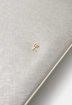 Anna Field Handtasche - Silver-coloured 10 Anna Field Handtasche - Silver-coloured -Trendgeschäft Für Modische Damenbekleidung 5195ceb1e0f6435ca7249ff7dd8893de