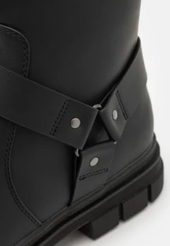 YOURTURN UNISEX - Stiefelette - Black 11 YOURTURN UNISEX - Stiefelette - Black -Trendgeschäft Für Modische Damenbekleidung 59370fa640734bb4a224ed80b489c7a3