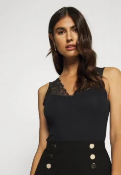 Anna Field Top - Black 10 Anna Field Top - Black -Trendgeschäft Für Modische Damenbekleidung 7f5356e53be049d7a5d9a41d2519b80c