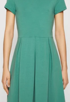 Anna Field Jerseykleid - Dark Green 11 Anna Field Jerseykleid - Dark Green -Trendgeschäft Für Modische Damenbekleidung ad438c7d877b4f0c9446915f03e39006