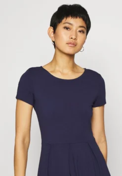 Anna Field Jerseykleid - Maritime Blue 9 Anna Field Jerseykleid - Maritime Blue -Trendgeschäft Für Modische Damenbekleidung c8b2f3f53118421ea9526fb38a154b8d