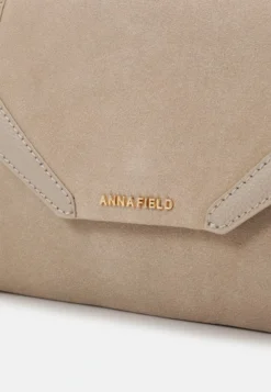 Anna Field LEATHER - Clutch - Taupe 11 Anna Field LEATHER - Clutch - Taupe -Trendgeschäft Für Modische Damenbekleidung c933426553bb4831a448eeab65bcefad