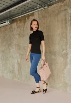 Anna Field Riemensandalette - Black 10 Anna Field Riemensandalette - Black -Trendgeschäft Für Modische Damenbekleidung def7c888bbf249018b3e1d7266ef48c1