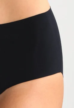 Spanx UNDIETECTABLE BRIEF - Shapewear - Schwarz -Trendgeschäft Für Modische Damenbekleidung ed5b5b2bf19440049252b548a9e5c97a