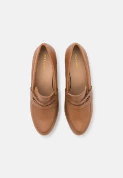 Pier One LEATHER - Pumps - Cognac -Trendgeschäft Für Modische Damenbekleidung fcd2bc864a5344e7bcbe7e3ab8a6374e